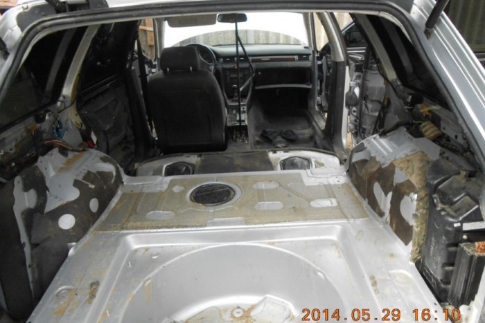 300 LE-s Audival csempészték a cigit 7