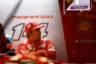 F1: Alonso beletörődött az újabb bukásba