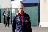 F1: Adrian Newey marad a Red Bullnál – de mégsem 13