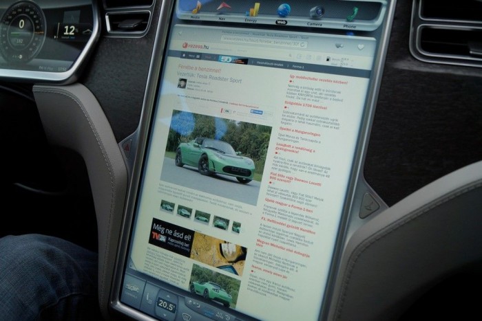 Tényleg olyan fantasztikus, ahogy mondják! 9 | Vezess Egy korábbi Tesla-tesztünket is megtaláltuk a böngészővel