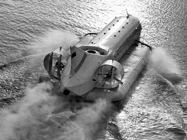 A légpárnások bukott császára 6