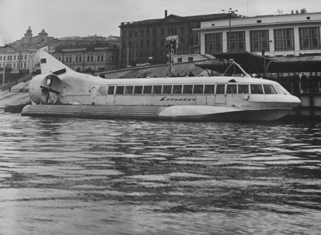 A légpárnások bukott császára 7