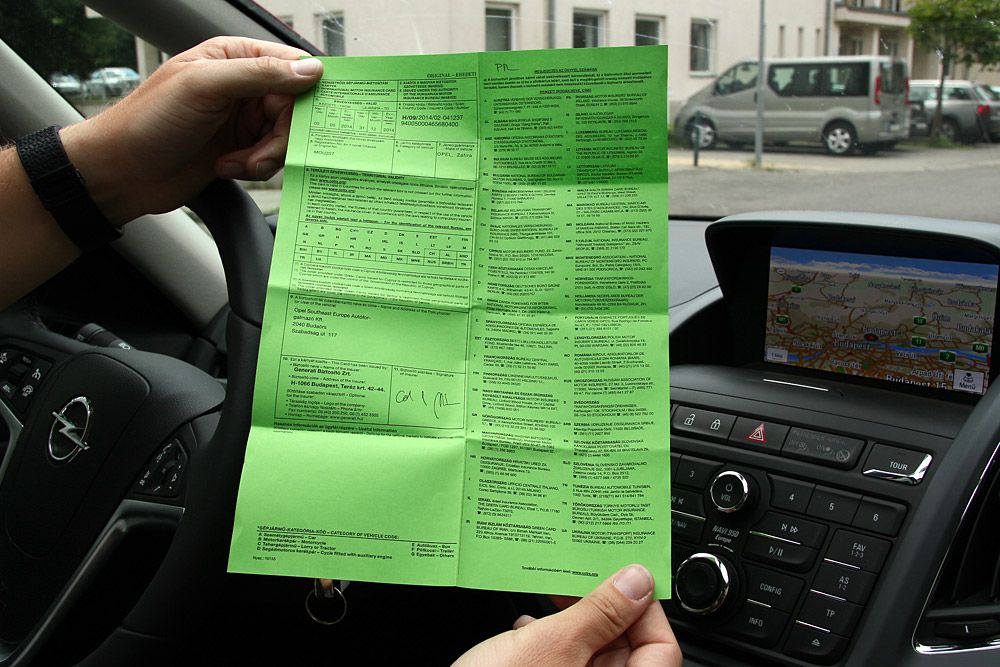 Papír nélkül nem utazás az utazás. Ha elhagyjuk az EU-t, néhány extra papírt is be kell szerezni