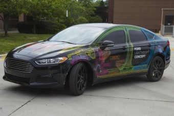 Ultrakönnyű szedánt épít a Ford