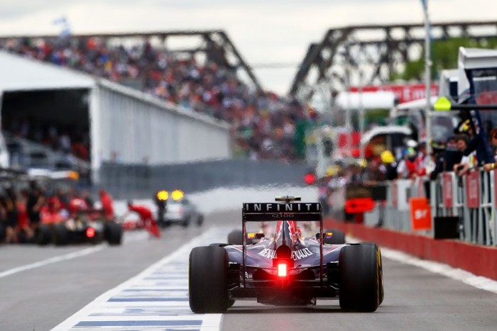 F1: Ejthetik az első szabadedzést 6
