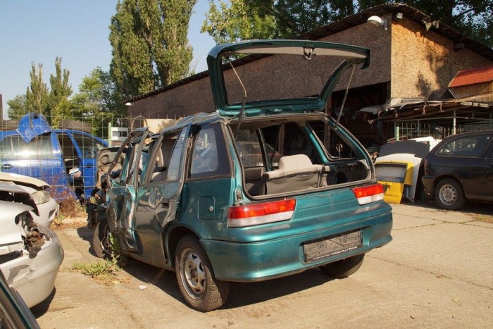 Mit szabad és mit nem bontóból venni? 5 A Suzuki Swift alkatrészek ára újonnan is elég mérsékelt, nem érdemes bontóban turkálni a biztonságra is hatással lévő darabokért