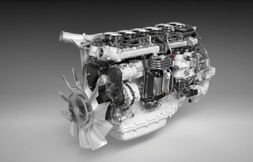 Természetesen az új 450 lóerős SCR motor is teljesíti az Euro 6-os normákat 