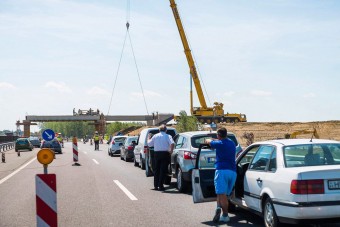 Hídépítés miatt állítják le az M3-as forgalmát