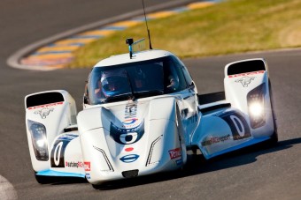 Tükör nélkül a versenypályán