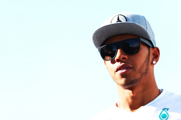 F1: Hamilton a Ferrarinál járt 3