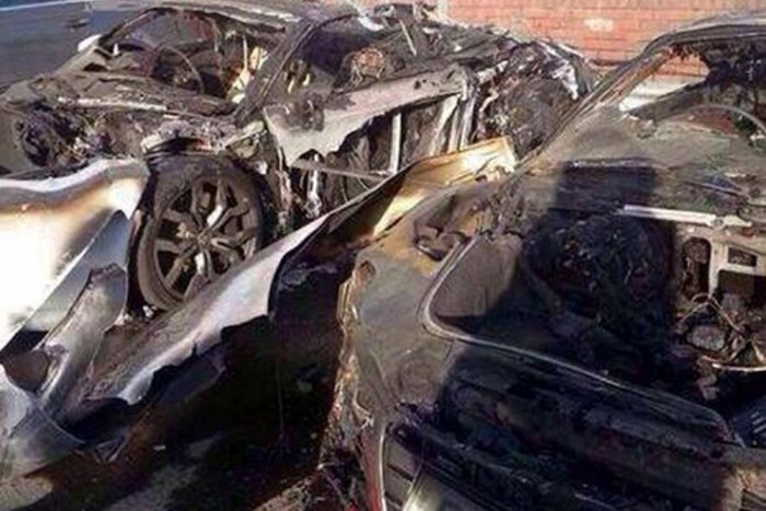 Addig vagánykodott, míg felgyújtották az autóit 7