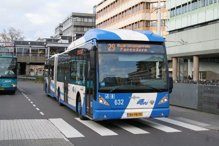 Ismét használt buszokat vesz a BKV