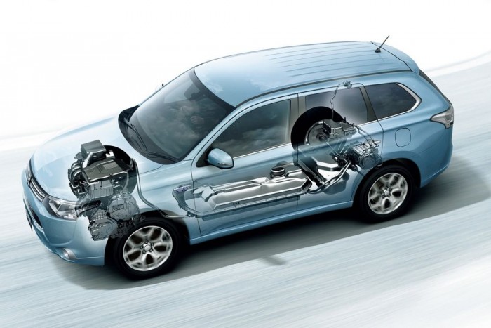 Az Outlandert eleve alternatív hajtásláncokra felkészítve tervezték