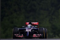 F1: A Mercedes a leggyorsabb a Red Bull pályáján 27