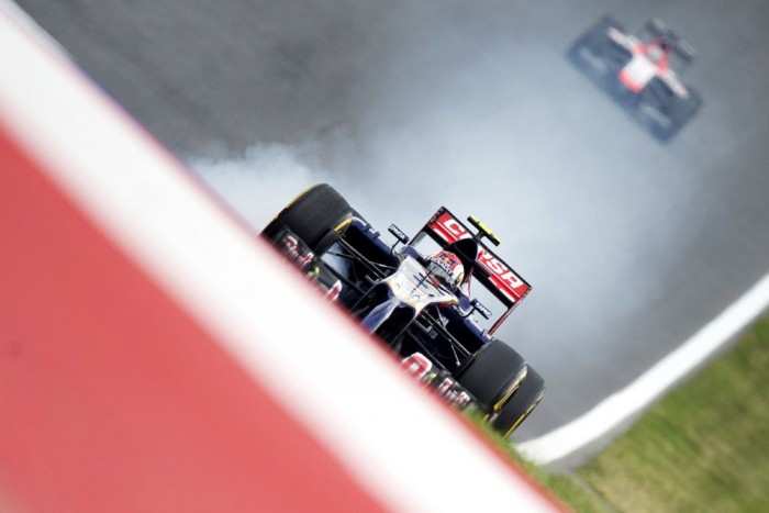 F1: Alonso üldözi a Mercedeseket 7