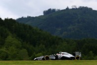 F1: 11 pilótát büntettek az időmérőn 35