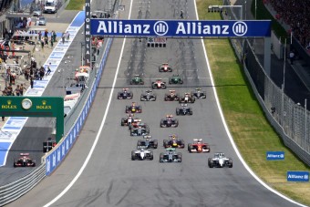 F1: A pilótáknak nem jön be a rajtújítás