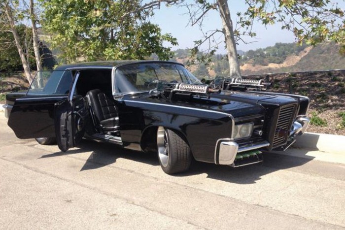 Eladó a felfegyverzett mozisztár 5 | Vezess Eladó a felfegyverzett mozisztár 5