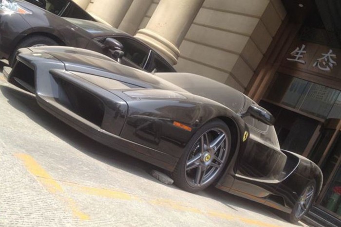 Ki hagy magára egy Ferrari Enzót? 8 | Vezess Ki hagy magára egy Ferrari Enzót? 8