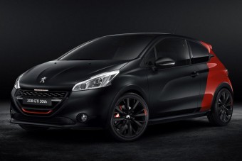 Szülinapos a Peugeot izomautója