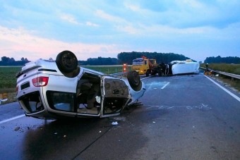 A nap képe - méhek szabadultak el az M5-ösön