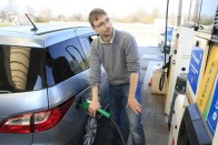 A hét lúzere! – Próbaúton tört össze egy Ferrarit 25 A hét lúzere! – Próbaúton tört össze egy Ferrarit 25