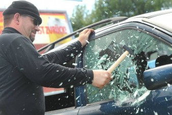 A tulaj szerezte vissza a lopott kocsit Esztergomban