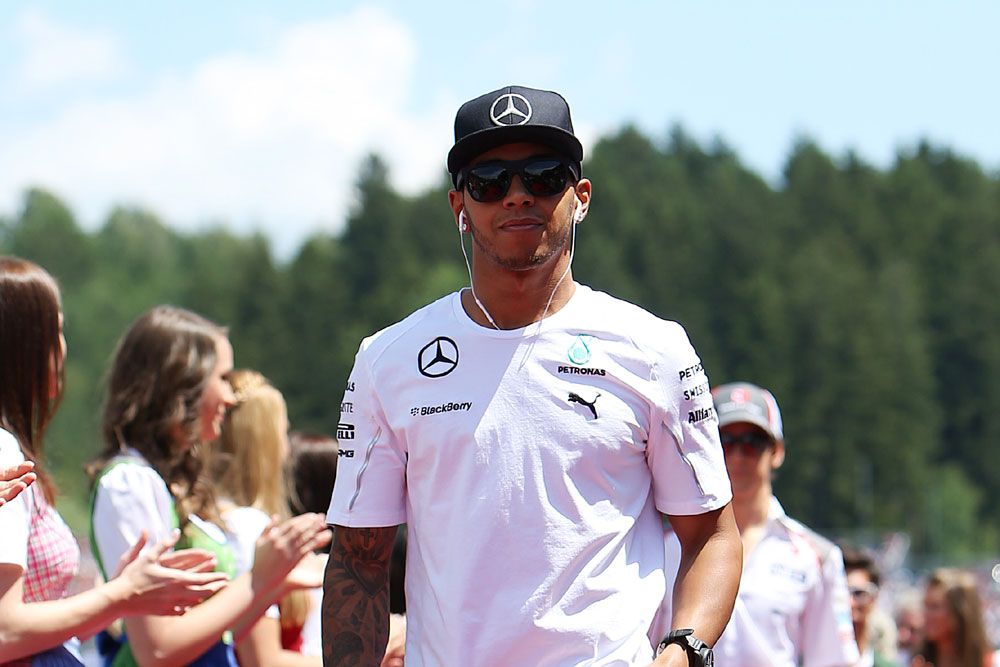 Hamilton: Tehetségesebb vagyok Rosbergnél 15