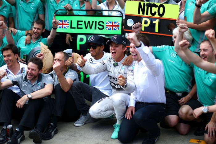 Hamilton: Tehetségesebb vagyok Rosbergnél 6 | Vezess Hamilton: Tehetségesebb vagyok Rosbergnél 6