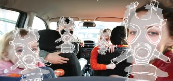 Ha meleg és büdös az autó