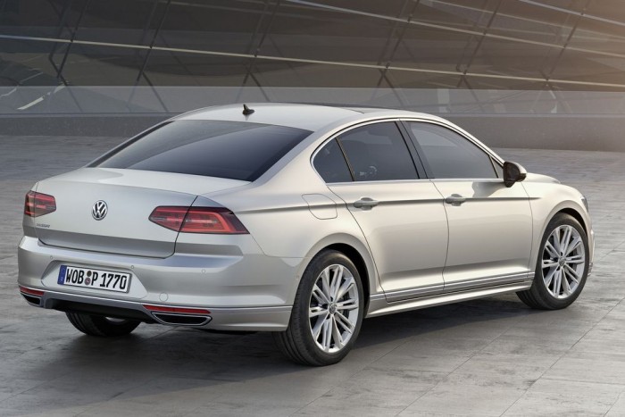 Őfelsége VIII. Passat 10 | Vezess Őfelsége VIII. Passat 10