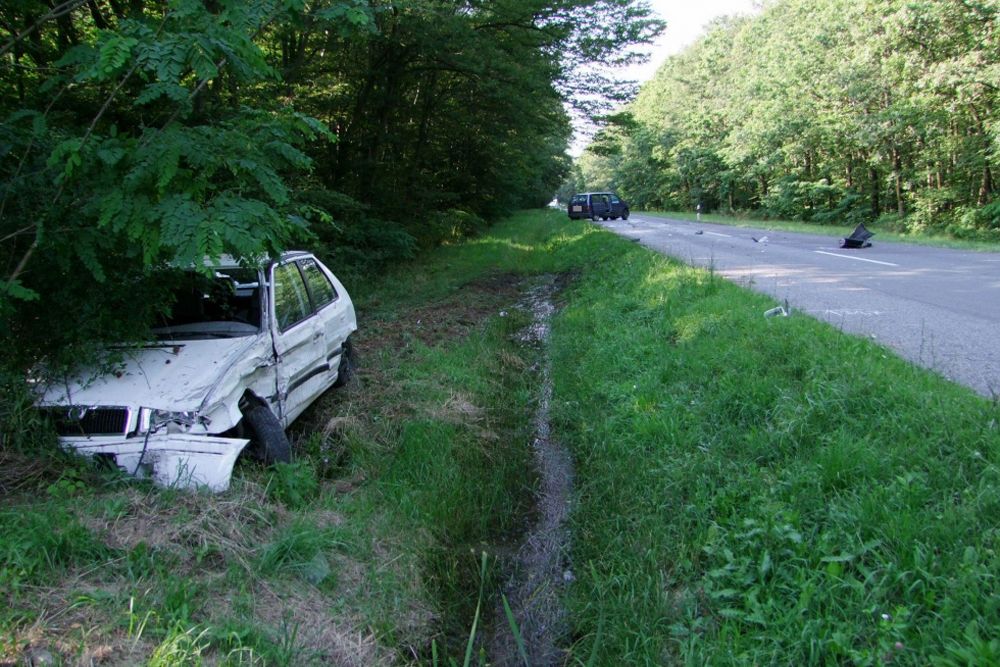 A nap képe – Škoda az árokban, hat sérült 3