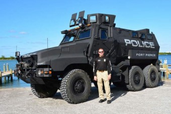 Kisváros, saját harckocsival