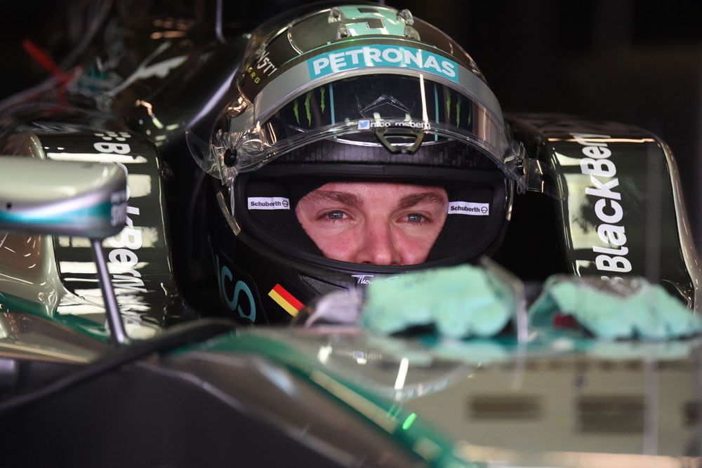 F1: Óriási hibák, Rosbergé a pole 4