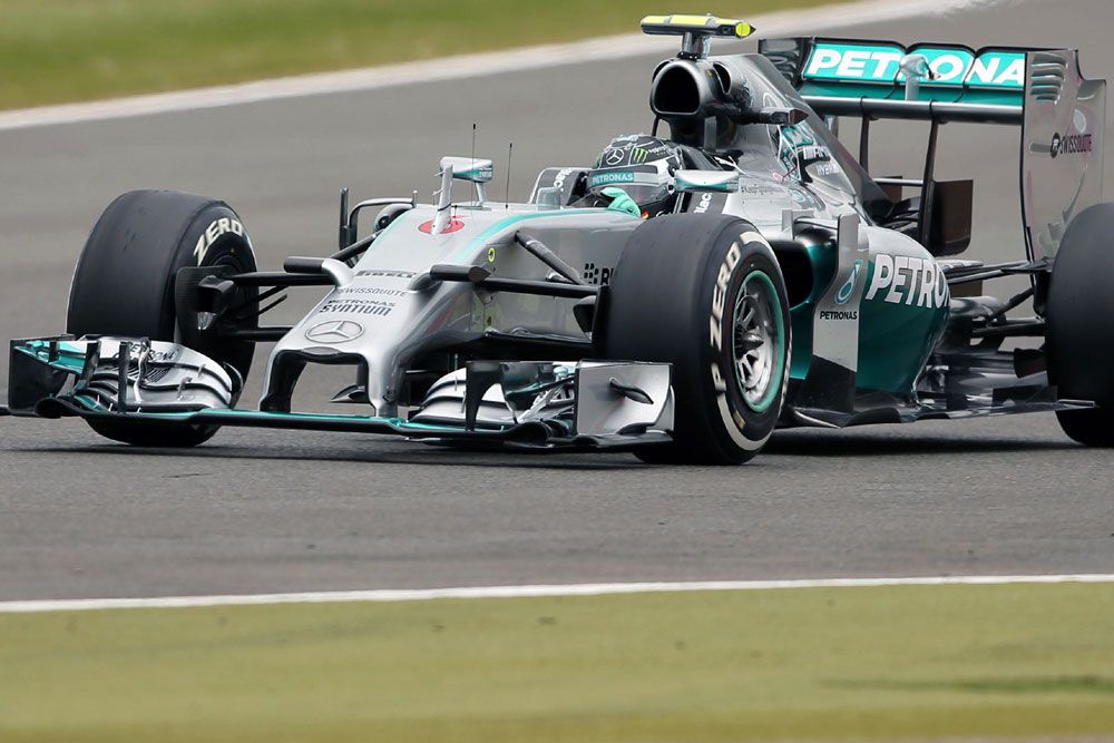 F1: Rosberget a piros lámpa sem állította meg 12