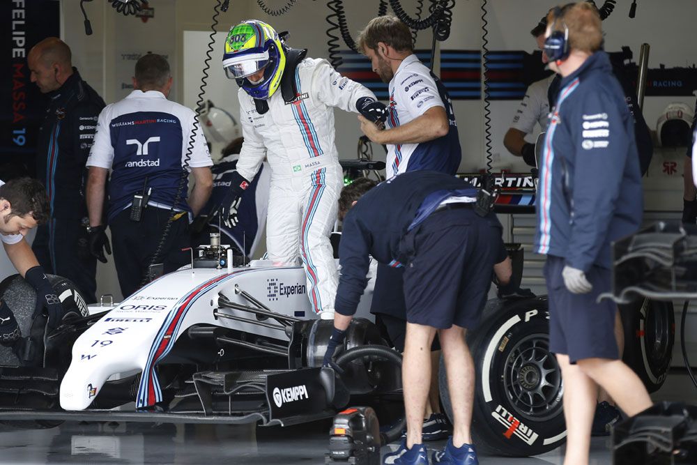F1: Óriási hibák, Rosbergé a pole 15