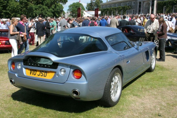 Benzin pezsgővel 13 | Vezess A házigazda britek egykor szebb napokat látott márkái közül a Bristollal kezdem a sort