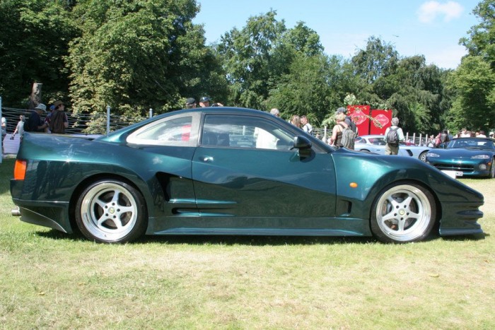 Benzin pezsgővel 13 A Lister Storm sem tipikus pékhez kifliért indultam vele autó, 1993-ban sokkoló, 450 ezer angol fontot kértek érte