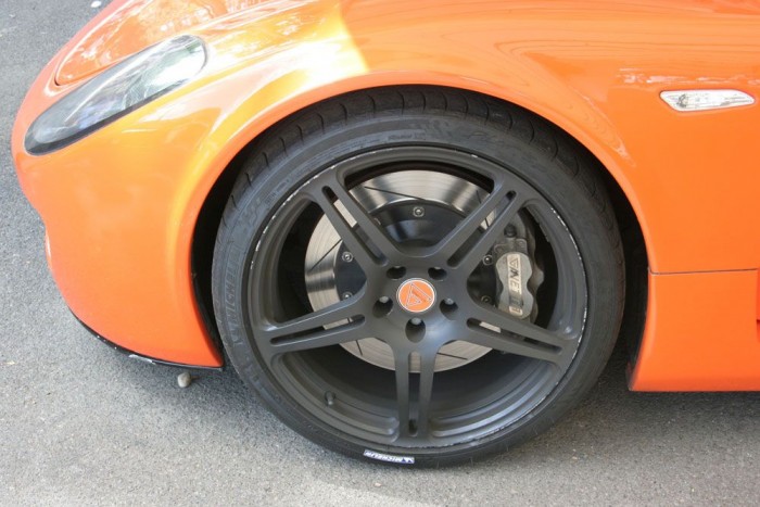 Benzin pezsgővel 31 | Vezess Gondatlan gazdája a négyből 3 felnit lereszelt szegény Ginettán