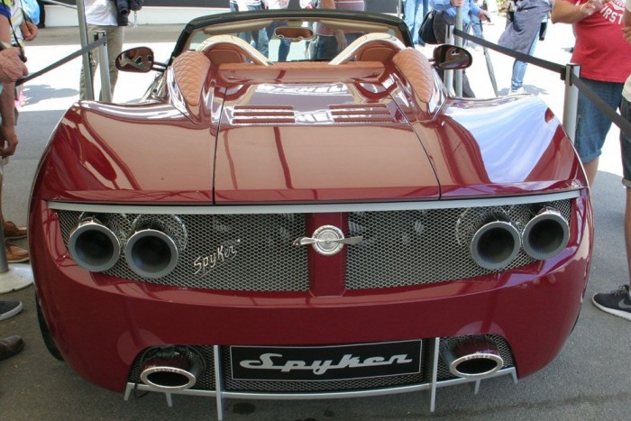 Benzin pezsgővel 33 | Vezess Holland mestermunka