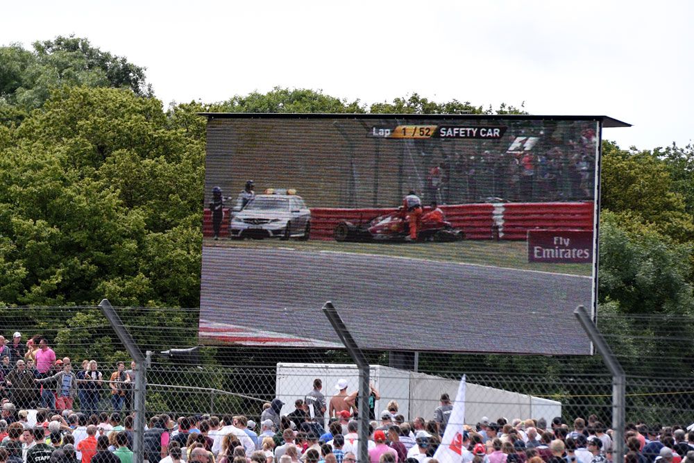 F1: Óriásit bukott Räikkönen 8