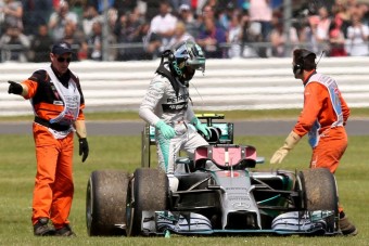 F1: Rosberg érezte, hogy rossz a váltó