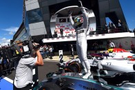 F1: Megijesztette a Mercedest a váltóhiba 58