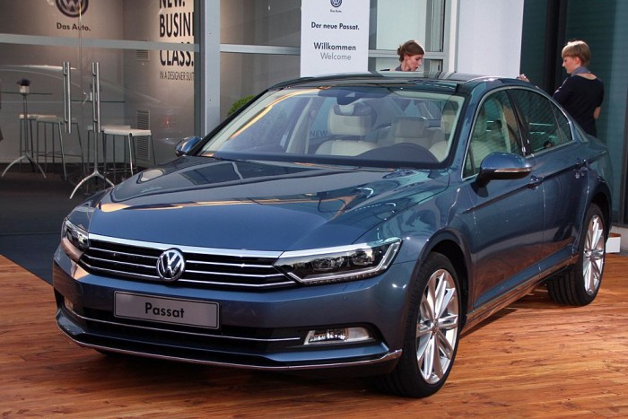 Ültünk az új Passatban 8 | Vezess Mondtam. Szélesebb, laposabb, szögletesebb lett a nyolcadik.