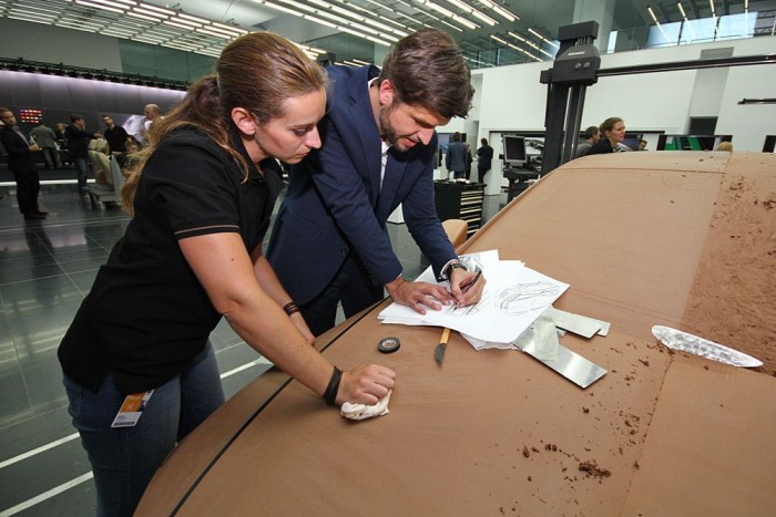 Ültünk az új Passatban 6 | Vezess Elke, innen még egy kicsit faragjon le legyen oly jó, rendben?