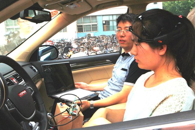 Jön a kínai gondolatvezérlésű autó 1