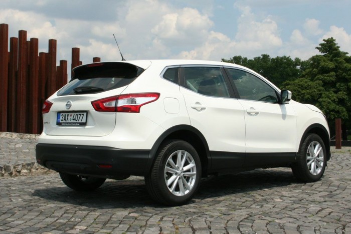 5,5 millió az alapára, a képen látható jármű nem illusztráció. Ez 6,6