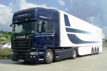 Országúti csúcsragadozó