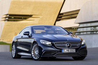 Itt a Mercedes legcsúcsabb csúcsmodellje