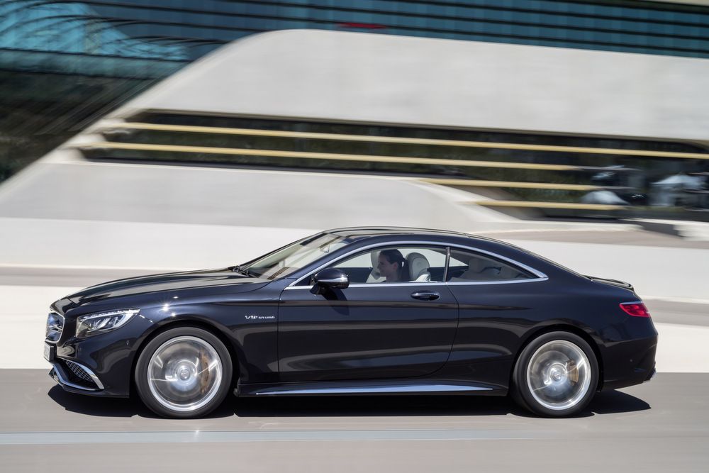 Itt a Mercedes legcsúcsabb csúcsmodellje 19
